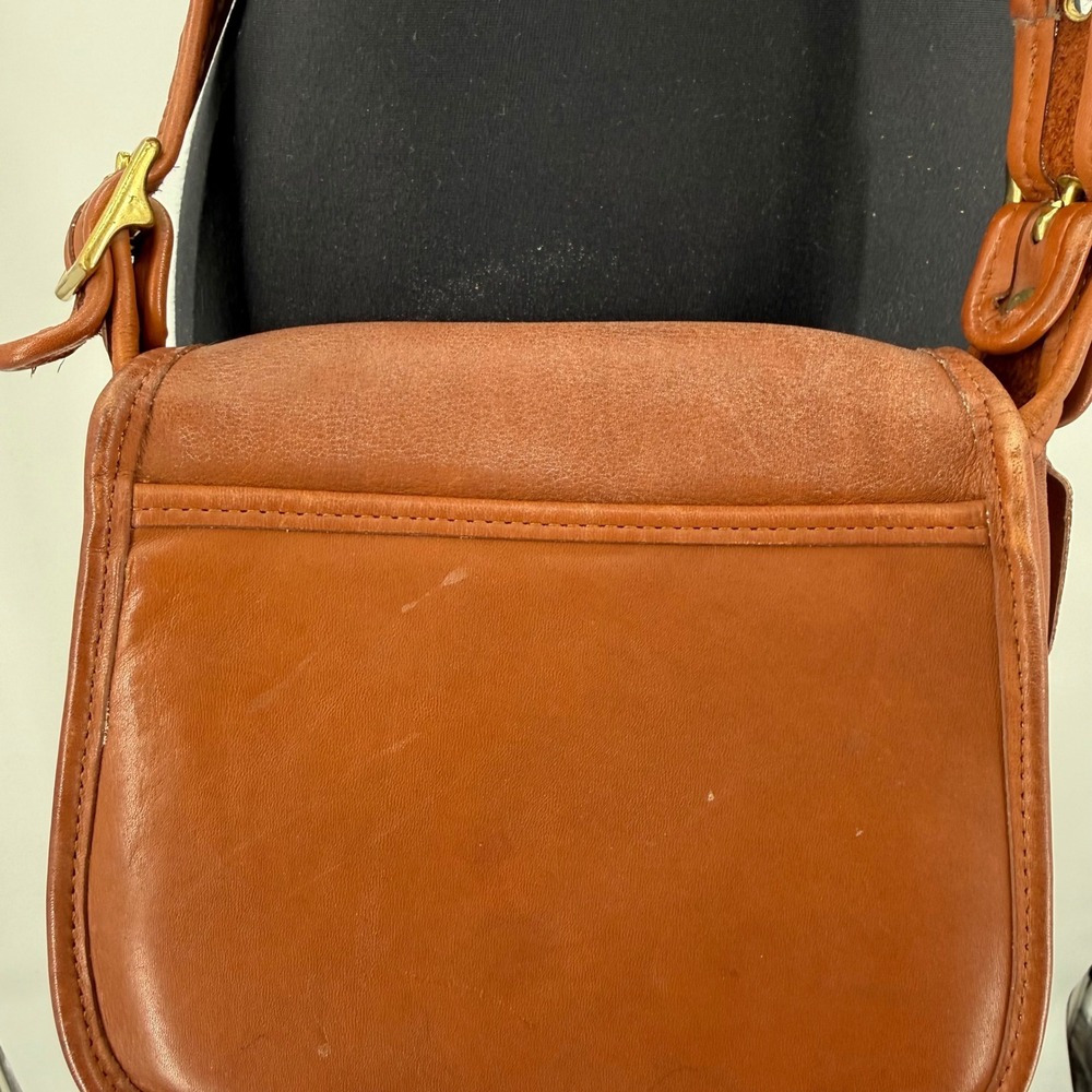 Vintage Coach 9965 Leather Crossbody Bag British Tan City Bag Turnlock Purse - Picture 11 of 16